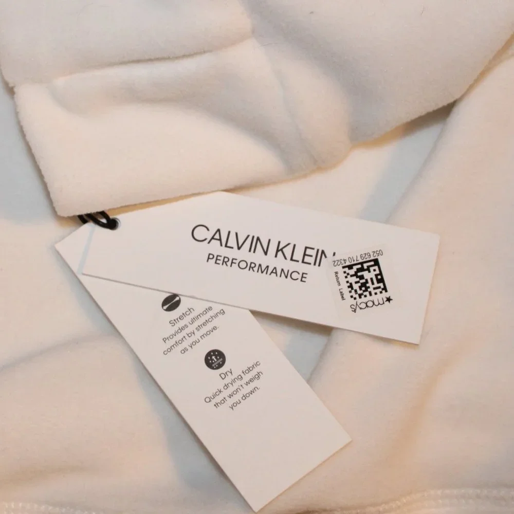Calvin Klein Performance Wear White & Black Pullover Size Medium